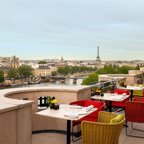 Cheval Blanc Paris — photograph 16 of 18