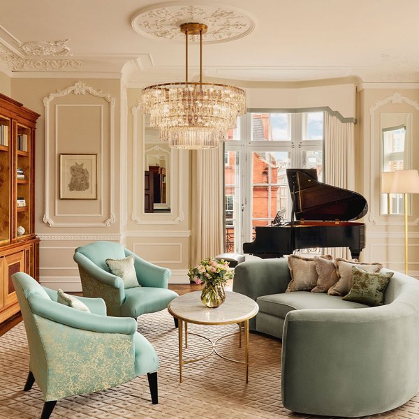 Claridge's — photograph 15 of 17