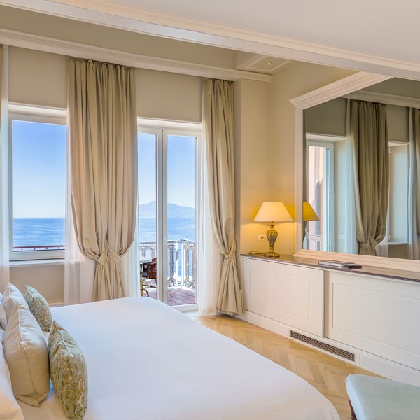Grand Hotel Excelsior Vittoria — photograph 7 of 15