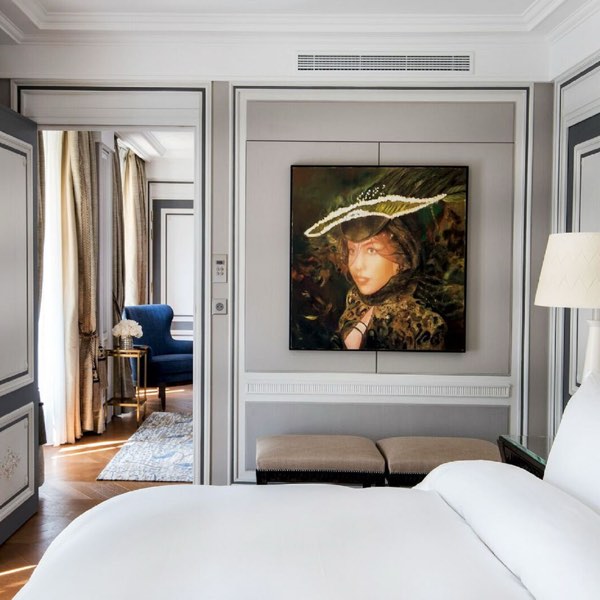 Hotel de Crillon — photograph 10 of 16