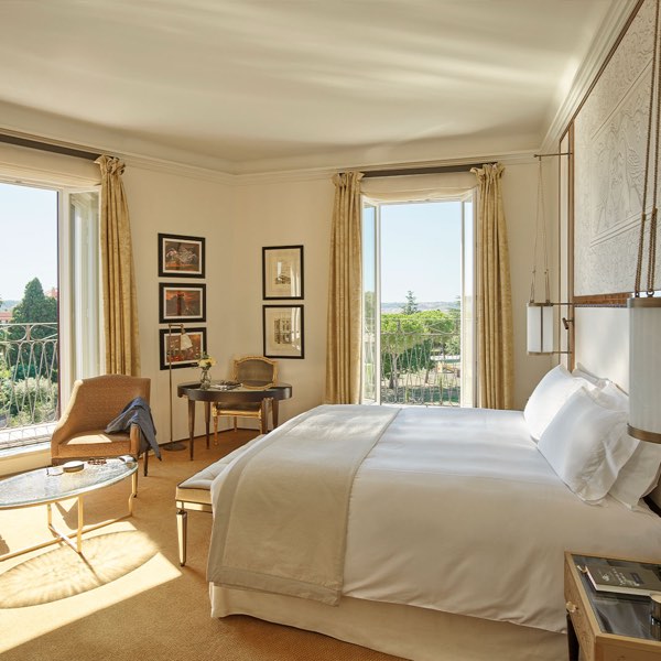 Hotel Eden — photograph 10 of 18