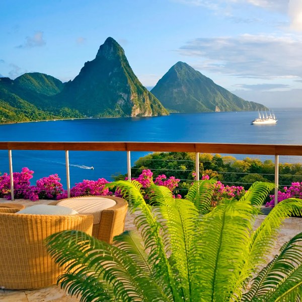 Jade Mountain — photograph 14 of 15