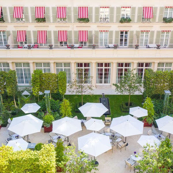 Le Bristol Paris — photograph 12 of 17