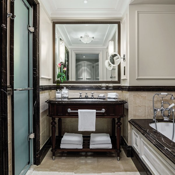 The Langham London — photograph 17 of 21